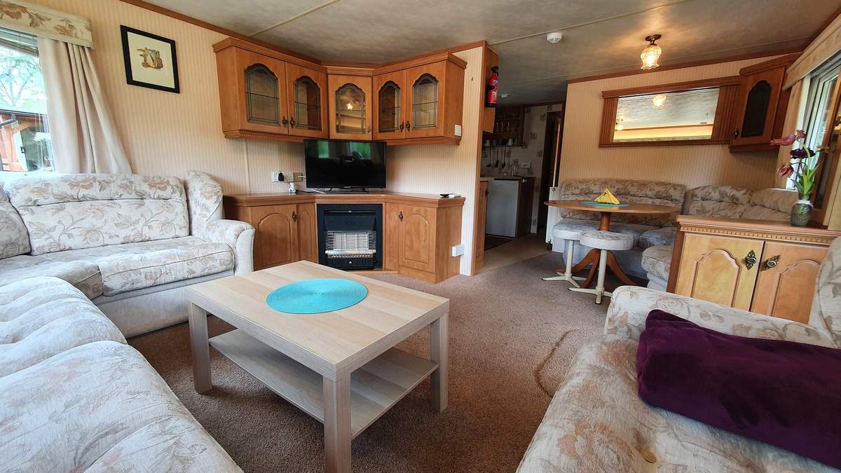 Komfortowy domek holenderski z klimatyzacją i tarasem – Ośrodek Uroczysko